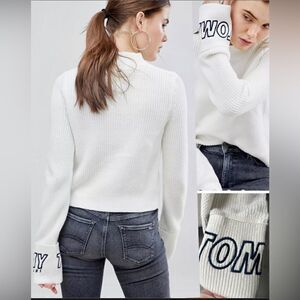 TOMMY HILFIGER TOMMY DIAGONAL STICH KNIT SWEATER WITH LOGO CUFF SIZE S